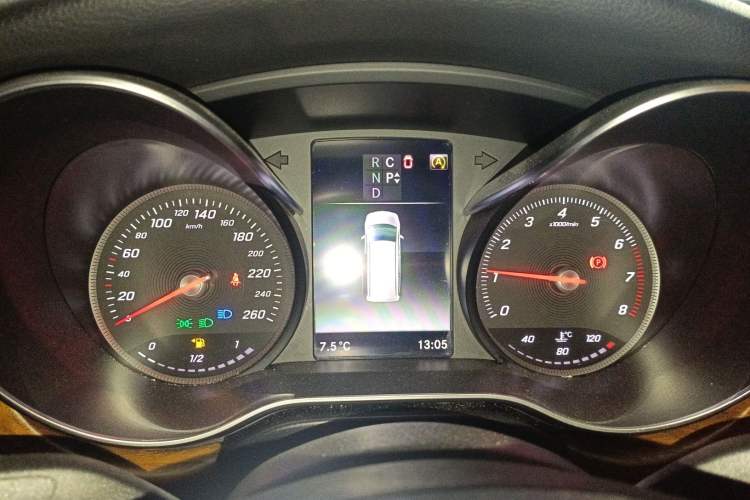 Used Mercedes-Benz V-Class 2018 V 260 L Prestige Extended Version China VI