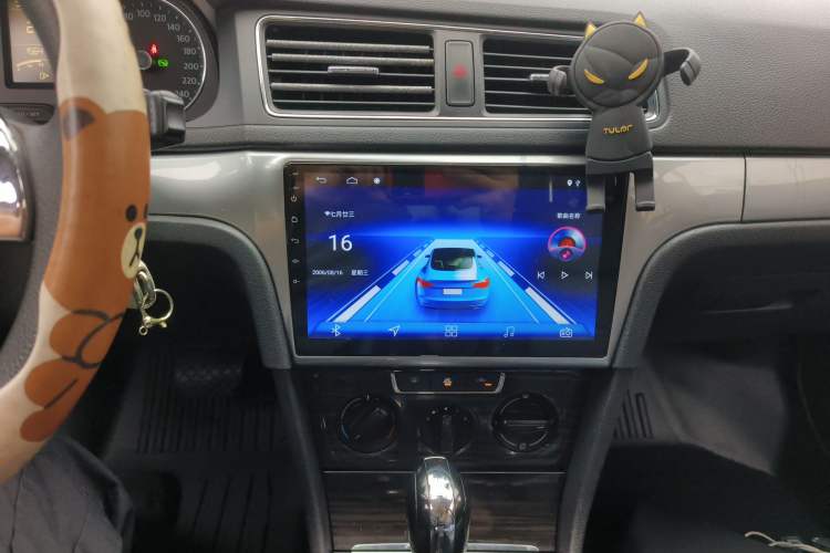 Used Volkswagen Gran Lavida 2013 1.6L Automatic Comfort Model
