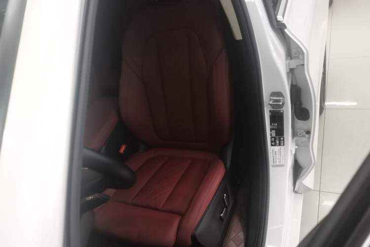 Used BMW X3 2023 xDrive25i M Sport Package Left Front Seat