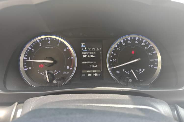 Used Toyota Highlander 2018 2.0T Four-Wheel Drive Prestige Version 7 Seats China VI Standard Instrument Cluster