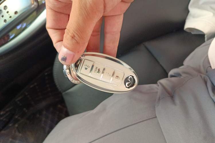 Used Infiniti Q70 2019 Q70L 2.0T Elite Plus Version
