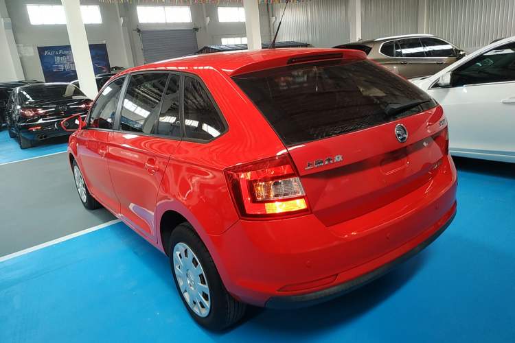 Used Skoda Rapid Spaceback 2014 1.6L Automatic Enjoyment Edition