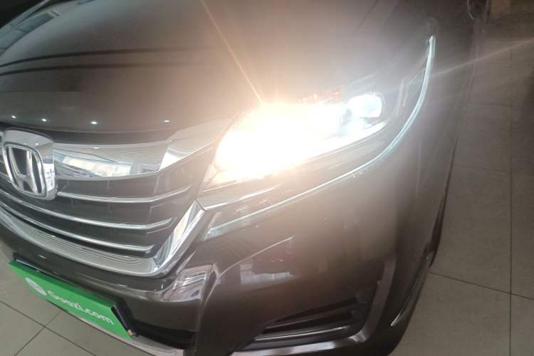 Used Honda Elysion 2016 2.4L Style Edition

