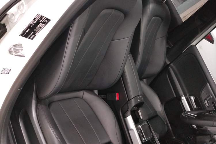 Used Mercedes-Benz GLB 2023 GLB 220 Fashion Model
