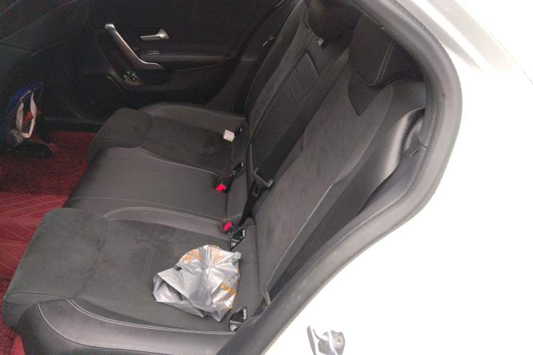 Used Mercedes-Benz A-Class 2022 Revised Version A 200 L Sport Sedan Fashionable Style Left Rear Seat