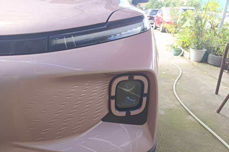 Used Geometry E Firefly 2024 301km Starlight