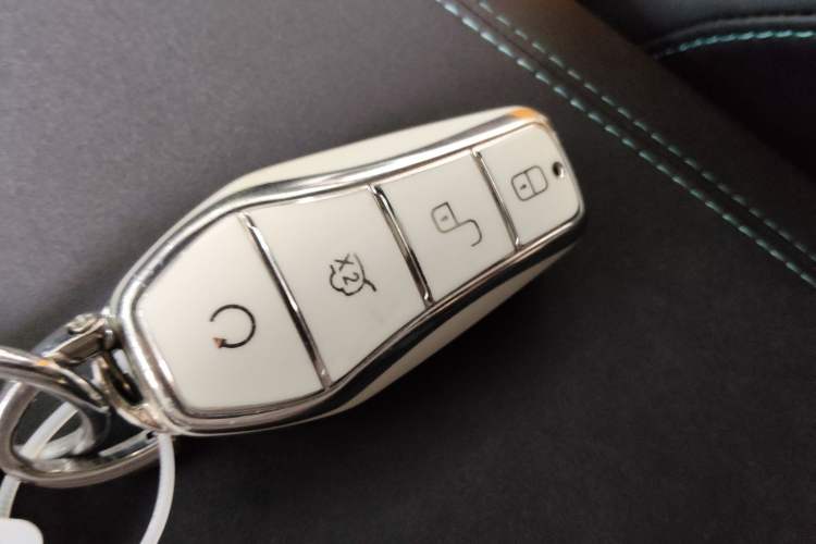 Used BYD Seal 06 New Energy 2024 DM-i 120KM Flagship Model Vehicle Key