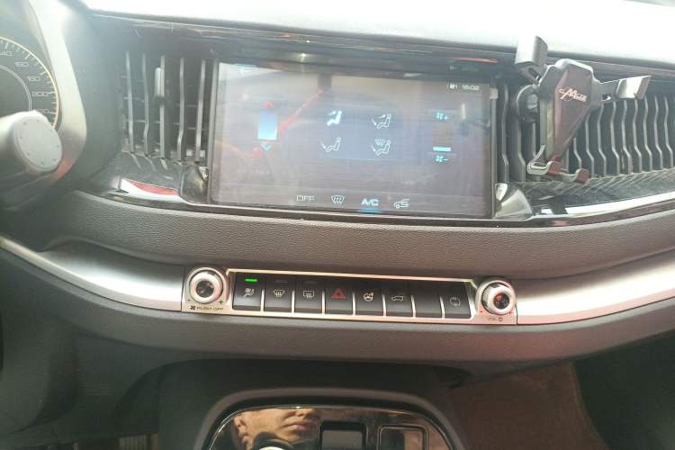 Used Haval H2s 2018 Red-Label 1.5T Dual-Clutch Elite Model
