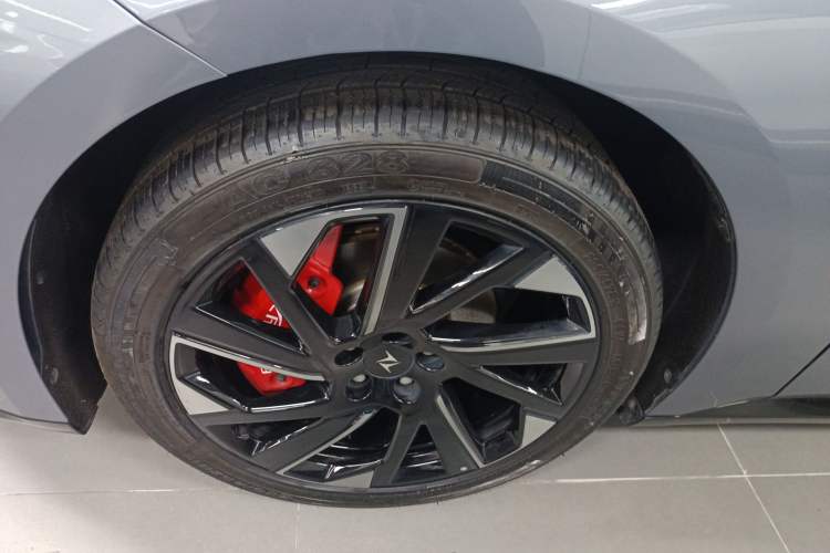 Used Dongfeng eπ eπ007 2024 Range-Extended 200 RuYi Edition