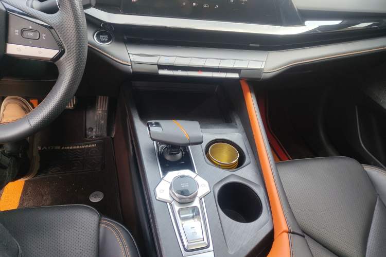 Used CHANGAN UNI-V iDD 2023 Zhidian iDD 1.5T 113km Smart & Fun Version (Rapid Edition)