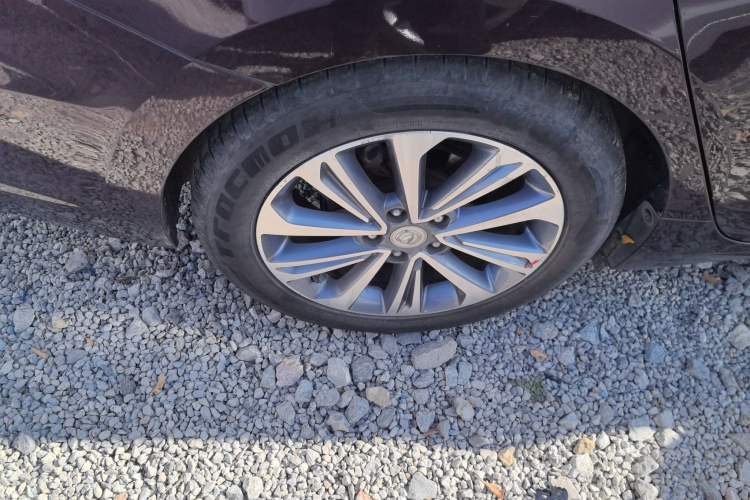 Used Changan Raeton CC 2018 1.5T Automatic Zhiya Model China V Standard
