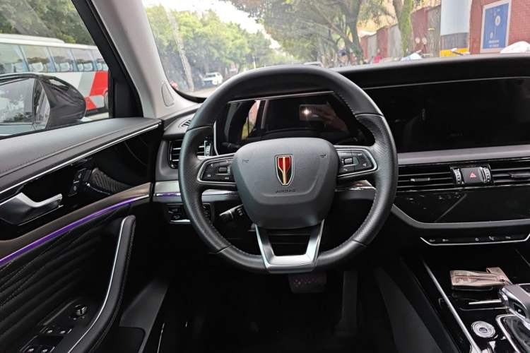 Used Hongqi HS5 2022 Revised Version 2.0T Smart Connect Flagship Edition Steering Wheel