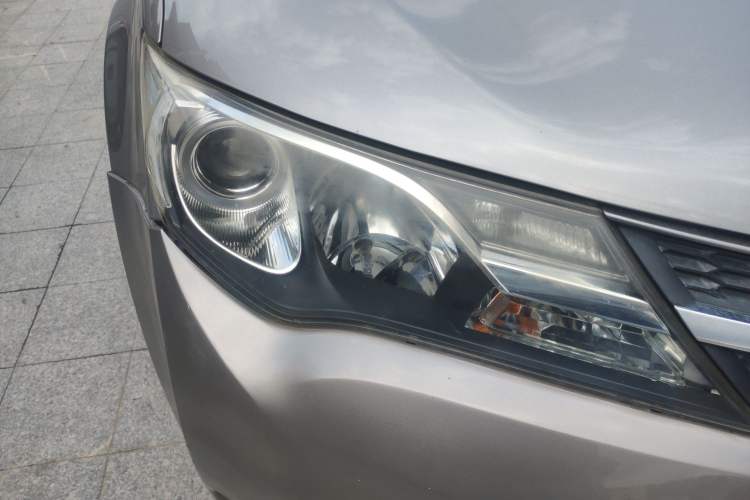 Used Toyota RAV4 2015 2.0L CVT Two-Wheel Drive Urban Edition
