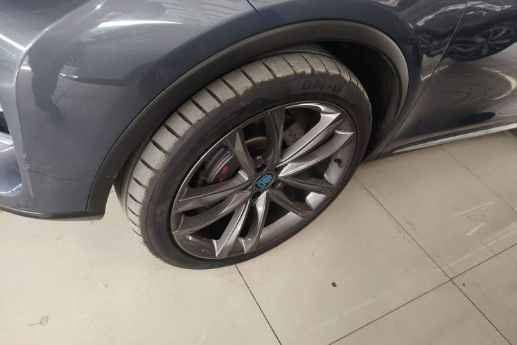 Used BYD Tang New Energy 2018 DM 2.0T All-Wheel Drive Smart Connect Genesis Edition 7 Seats China V Emission Standard
