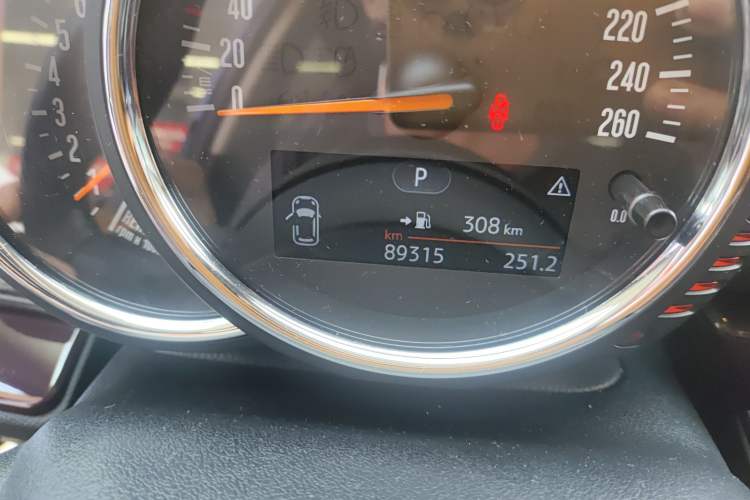 Used MINI Clubman 2016 Revised Version 1.5T COOPER Connoisseur Edition
