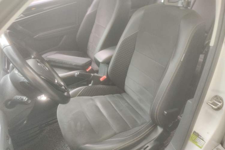 Used Volkswagen C-TREK 2017 230TSI DSG Luxury Model