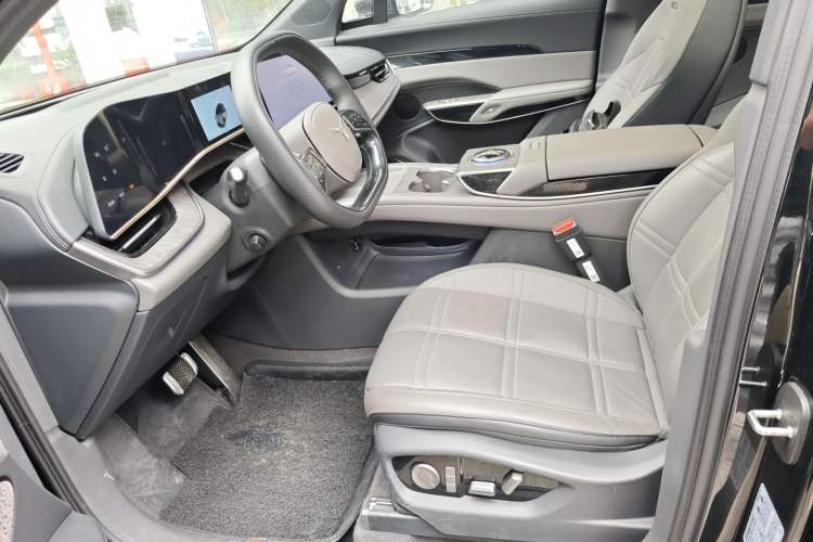 Used Hongqi Tiangong 08 2025 680 All-Wheel Drive Smart Selection Edition Left Front Seat