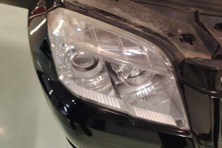 Used Mercedes-Benz GLK-Class 2011 GLK 300 4MATIC Dynamic Model