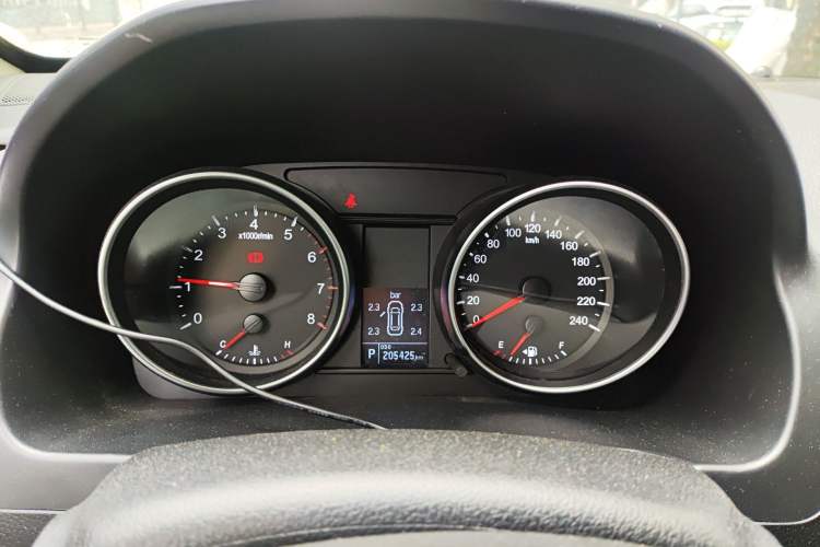 Used Haval H6 2016 Upgraded Model 1.5T Automatic Two-Wheel Drive Elite Version
