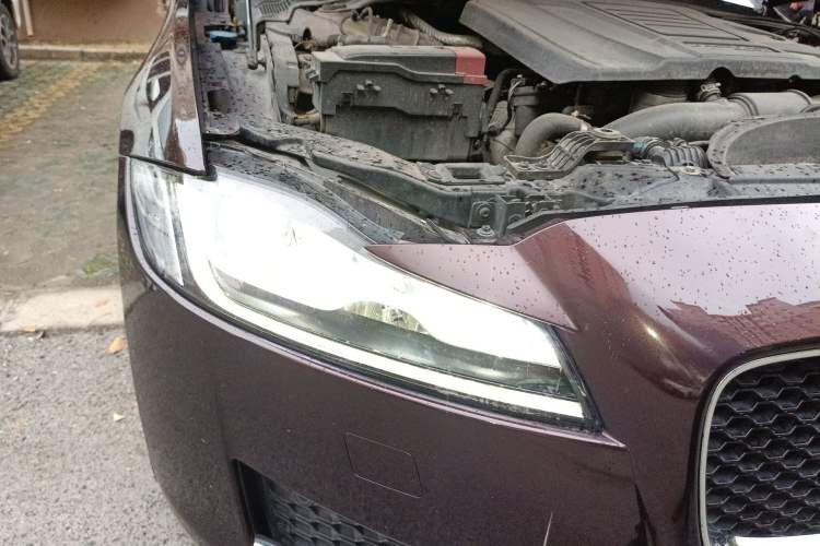 Used Jaguar XFL 2017 XFL 2.0T 240PS Luxury Edition Right Front Headlight