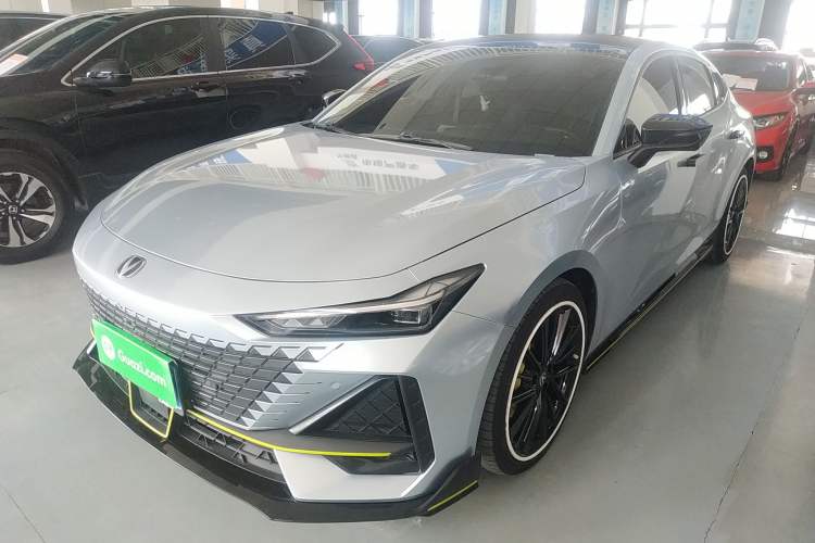 Used CHANGAN UNI-V 2022 1.5T Sport Edition