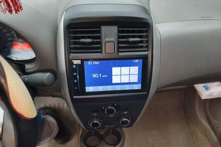 Used Nissan Sunny 2014 1.5XE Manual Elite Edition Audio And AC Panel