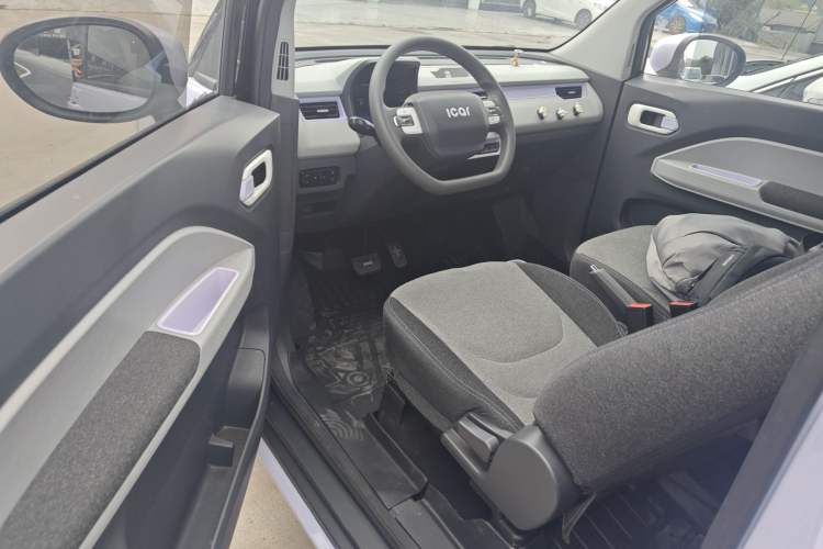 Used Chery QQ Ice Cream 2022 Pudding Model Driver Seat