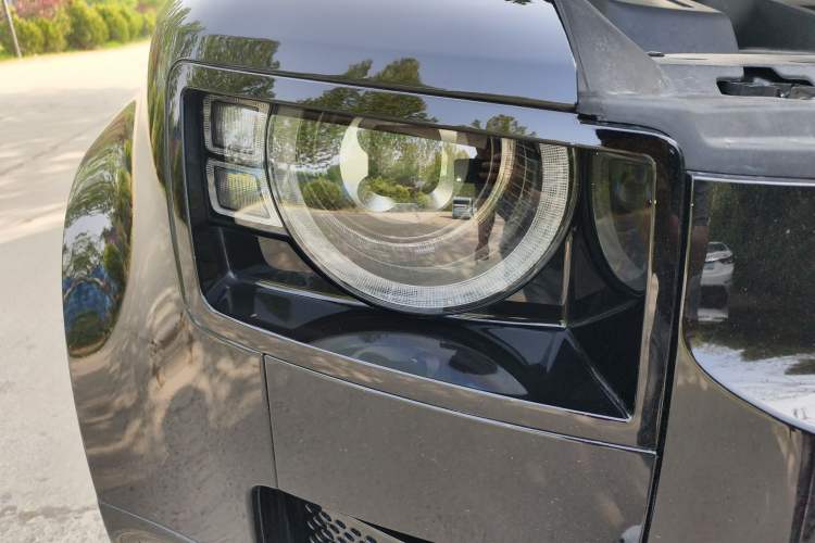 Used Land Rover Defender 2025 110 3.0T P400 – Dynamic HSE