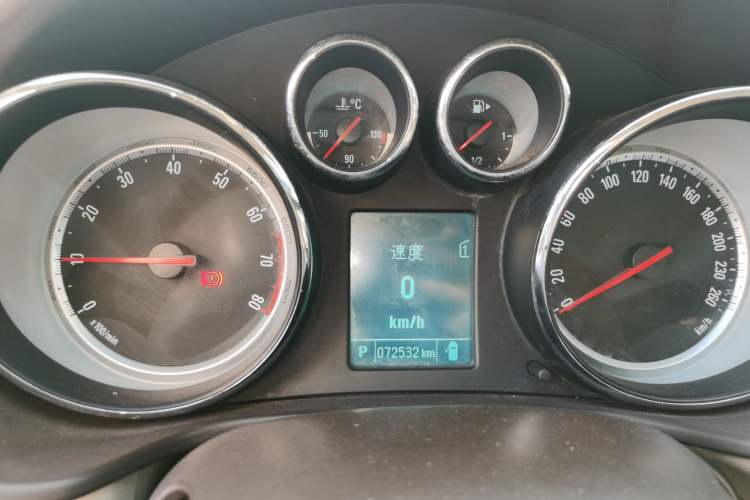 Used Buick Regal 2015 2.0L Leading Fashion Edition
