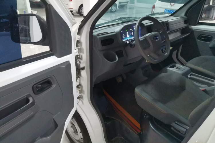 Used Karry Jiangtun E5 2024 268 km Range Open-Window 6-Seater Version
