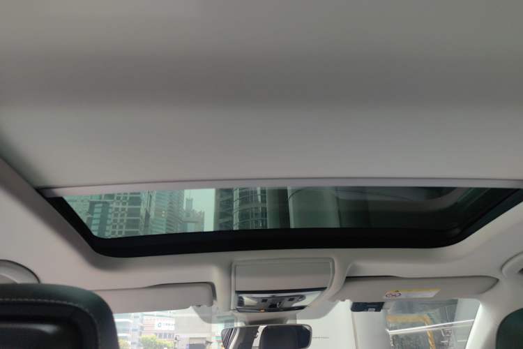 Used Volkswagen Passat 2022 330TSI Luxury Edition Headliner