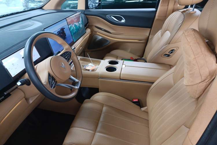 Used VOYAH Dream 2025 EV Four-Wheel Drive Flagship Kunpeng Edition Left Front Seat