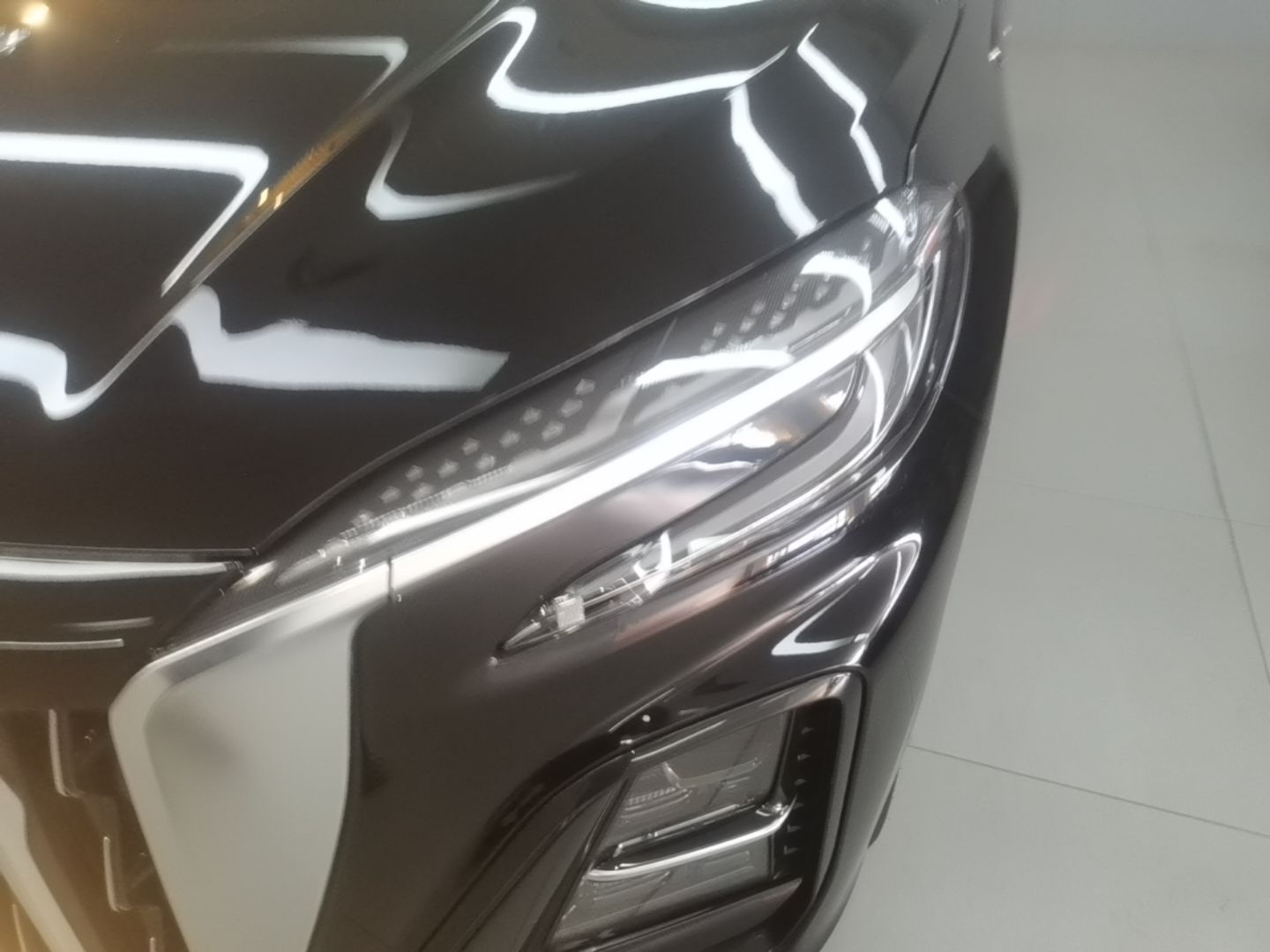 Hongqi HS3 PHEV 2025 Model 125km Jingwei PLUS 2 Millionth Anniversary Edition — снимка 8
