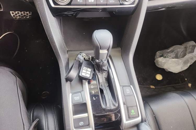 Used Honda Civic 2019 220TURBO CVT Dynamic Edition China VI Emission Standard Gear Lever