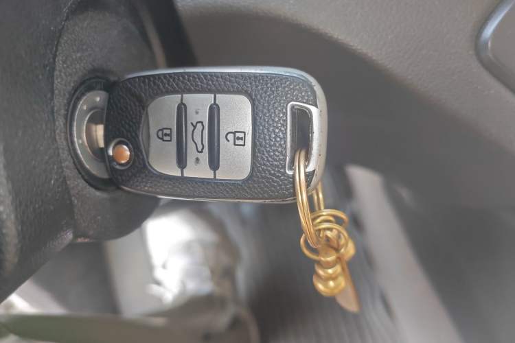 Used Wuling Hongguang 2019 1.5L S Comfort Edition China VI LAR Vehicle Key