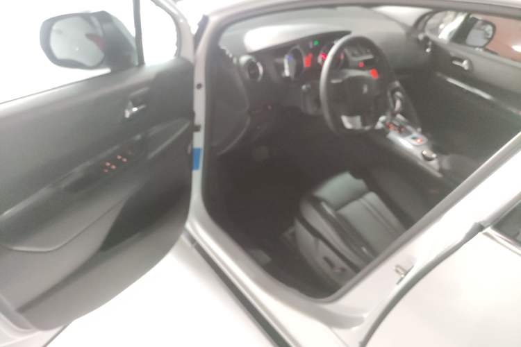 Used Peugeot 3008 2016 1.6THP Automatic Trend Edition