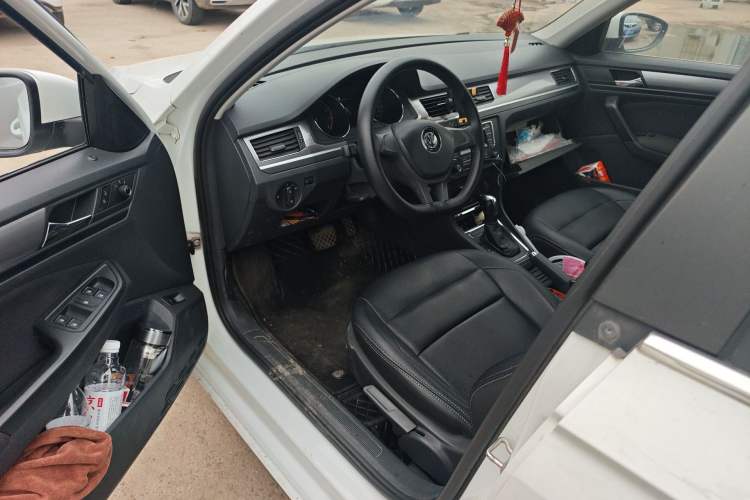 Used Volkswagen Bora 2018 1.5L Automatic Fashion Model Driver Seat