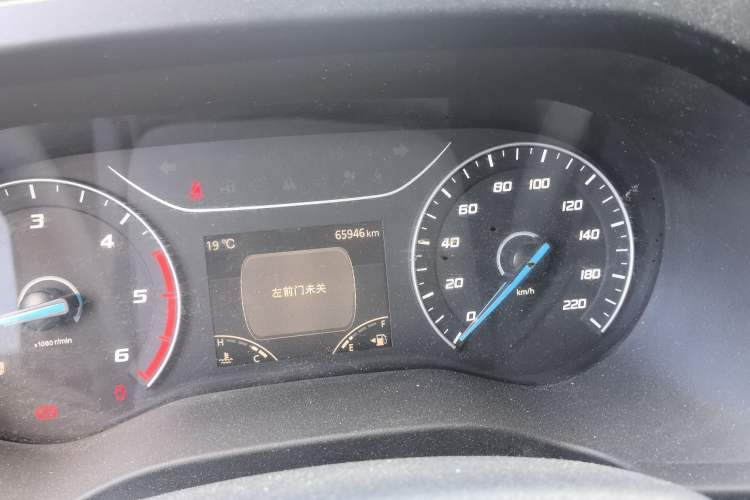 Used JMC Fushun 2022 2.0T Manual Van Short Wheelbase Low Roof 3-Seater
