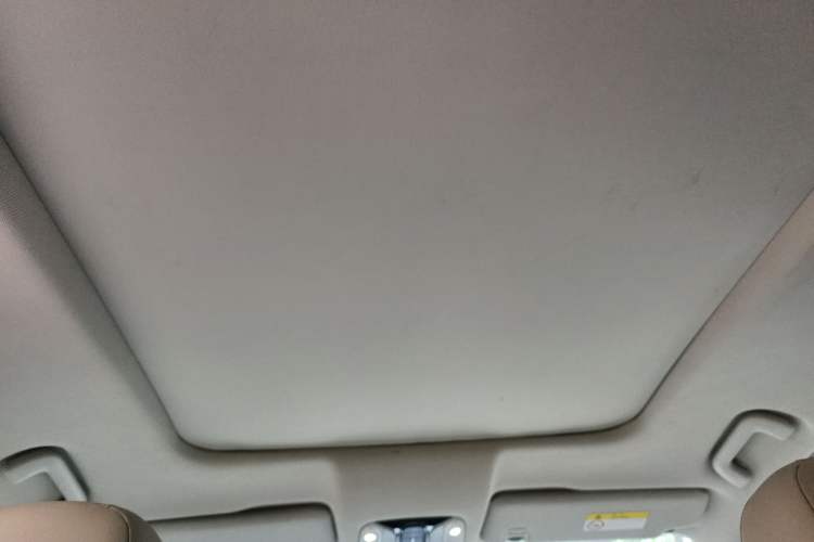 Used GAC Trumpchi GS8 2017 320T Two-Wheel Drive Luxury Smart Connectivity Version (7 Seats)
