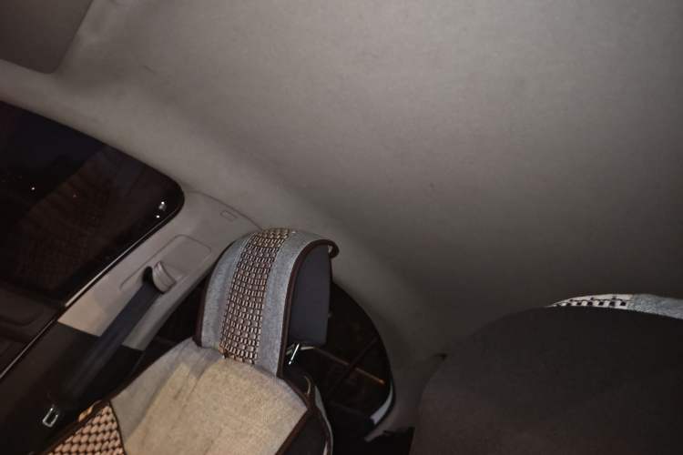 Used Volkswagen Santana 2013 1.4L Manual Fashion Edition Headliner