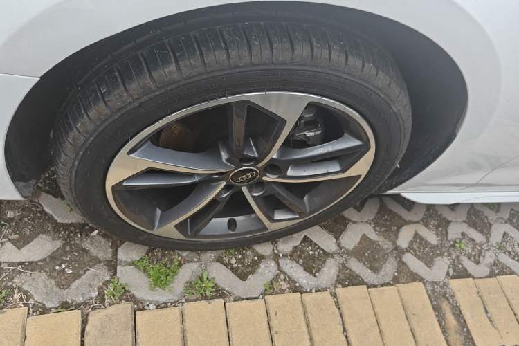 Used Audi A4L 2024 40 TFSI Fashion Dynamic Model
