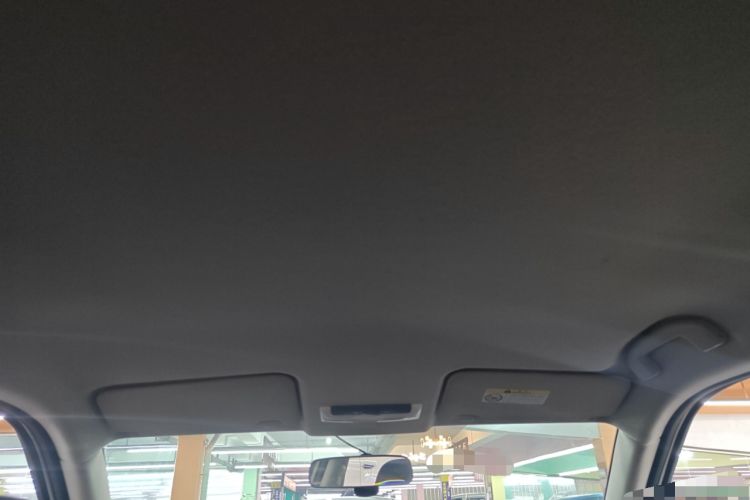 Used Nissan Kicks 2020 1.5L XL CVT Cool Enjoyment Edition Headliner