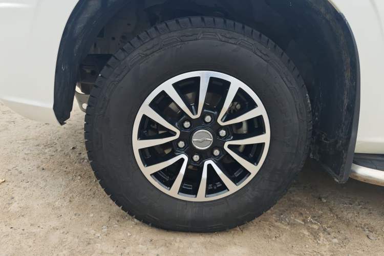 Used Zxauto Terralord 2018 2.5T Diesel Business Edition 4x4 Comfortable Large Double Cab SD4V25R-100 Exterior 2