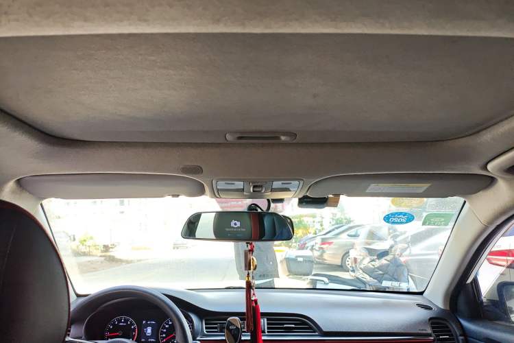 Used Kia KX Cross 2017 1.4L AT GLS
