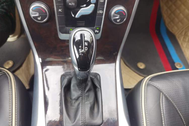 Used Volvo S80L 2014 2.0T T5 Luxury Executive Edition