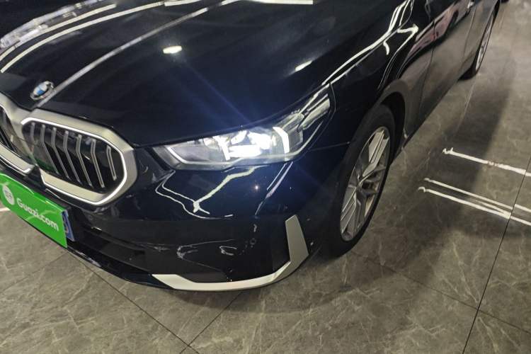 Used BMW 5 Series 2024 525Li Luxury Package