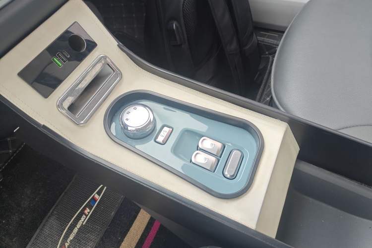 Used CHANGAN NEVO Lumin 2022 155 km – Refreshingly Sweet Edition
