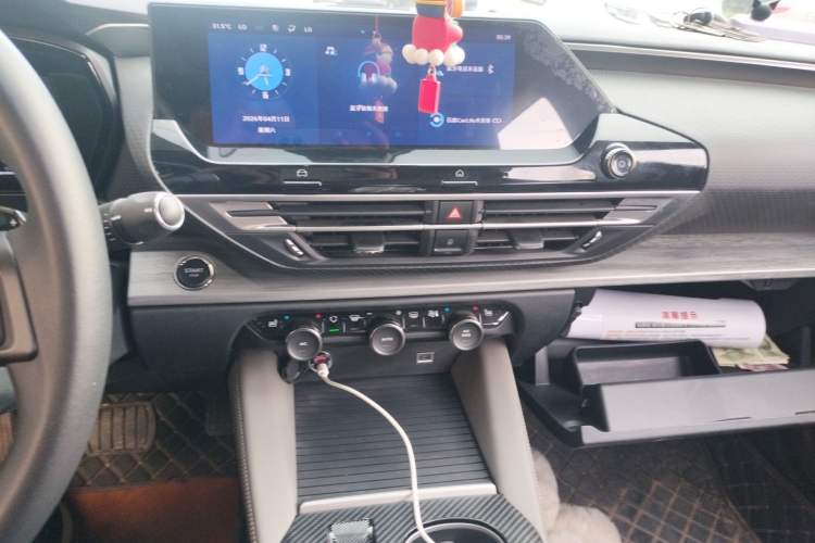 Used Citroen C5 X 2024 1.6T Enjoy the Extraordinary Audio And AC Panel