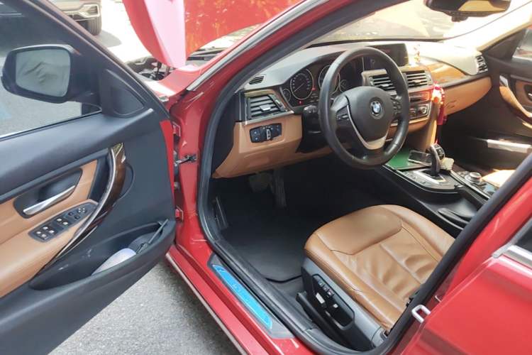 Used BMW 3 Series 2014 320Li Luxury Design Package