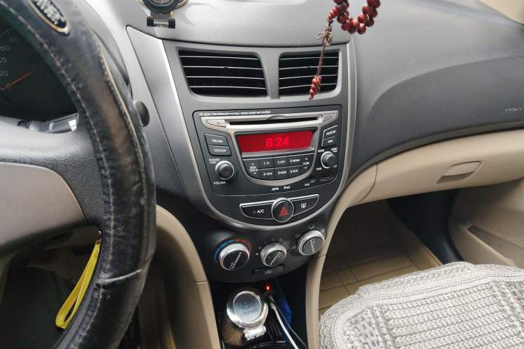 Used Hyundai Verna (older generation) 2014 1.4L Manual Fashion GS Model